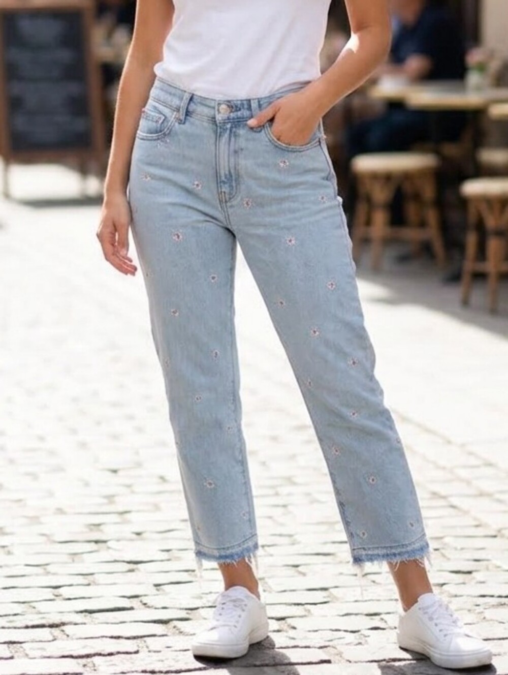 Gap Denim Girlfriend Crop Emb Floral Pattern Raw Hem Womens Size 27 Boho